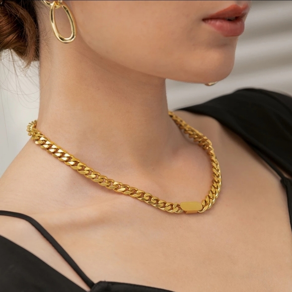 Fashion Jewelry Jewelry - Gold Thick Pendant Necklace